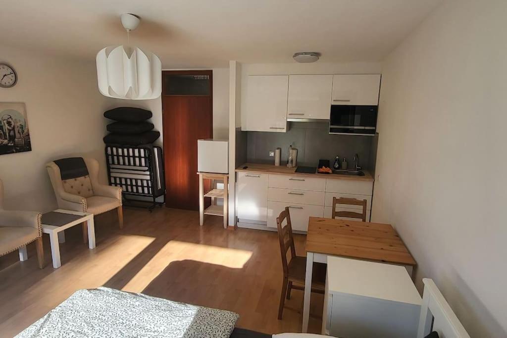 Apartment Gemuetliche Am Stadtrand Von Bonn In